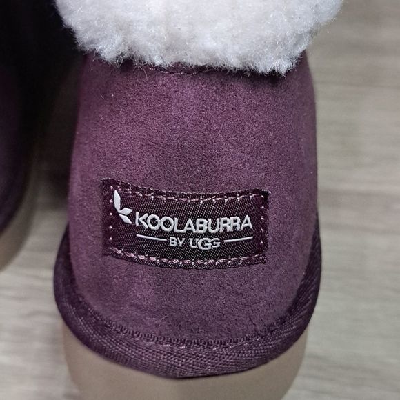 NEW UGG KOOLABURRA BARLEE MINI IN WINE - Picture 5 of 10